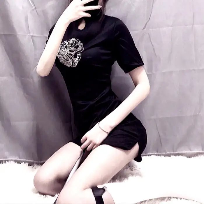 人·鬼·情